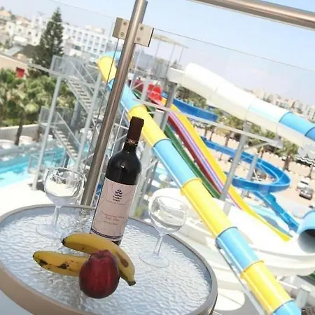 Anastasia Splash Residences アパートホテル プロタラス