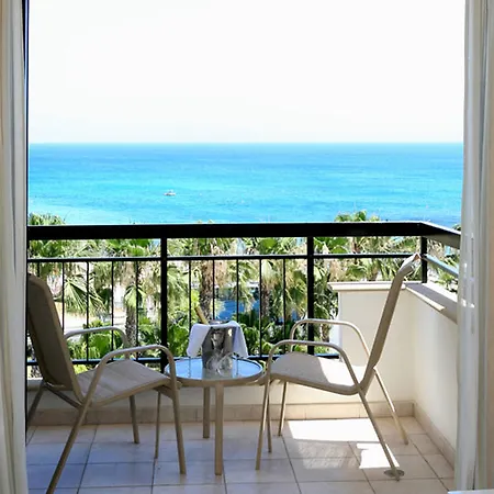 アパートホテル Anastasia Splash Residences
