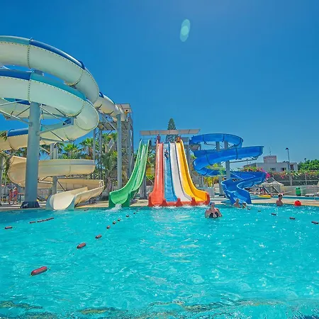 アパートホテル Anastasia Splash Residences 4*